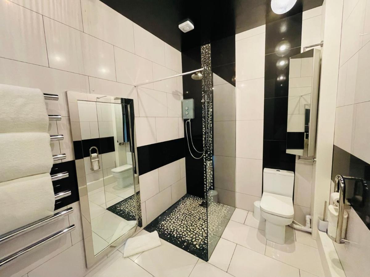 Phoenix Apartments Гул Экстерьер фото